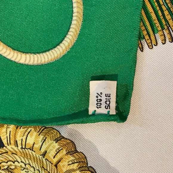 HERMES Carre90 Silk Scarf- 35”x 35”😍💚🔥 - Picture 6 of 17